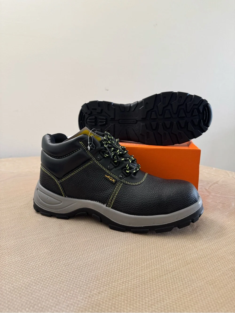 Men's steel toe Black Safety Work Boots with Gray Sole